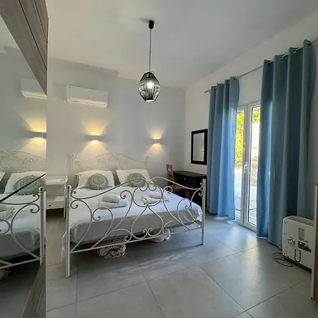 Lina's House Apartment Marpissa